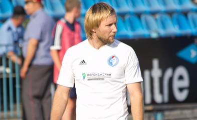 новость Единственный гол в матче со штрафного забил полузащитник сине-белых Николай Жиляев